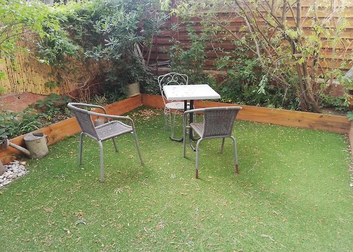 Au Palais Des Rois De Majorque *